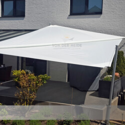 Soliday C Sonnensegel mit elektrischer Höhenverstellung Soliday C Sonnensegel mit elektrischer Höhenverstellung in Schleswig Holstein