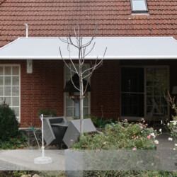 markilux Pergola-Markise als VDH Schwebemarkise Dach-/wandkonsolen mit Schwebemarkise