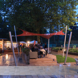 Saisonsegel für Gastro-Lounge Saisonsegel über Loungemöbel beim Tennis- und Hockeyclub im Stadtpark Hamburg