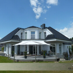 Fixe Sonnensegel - dreieckig und trapezförmig Leichte Fixsegel - dreieckig und trapezförmig für Design, Sonnen- und Sichtschutz in Oststeinbek