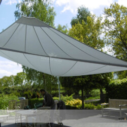 Rollup-Sonnensegel Soliday-C Motorisch aufrollbares Sonnensegel Soliday-C in Börnsen