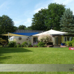 Doppel-Sonnensegel an Bungalow Sonnensegel-Doppelanlage an einem Bungalow in Dassendorf