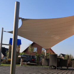 Saisonsegel an Wohnhaus nähe Lüneburg Saisonsegel an Einfamilienhaus nähe Lüneburg mit Tuch aus Weathermax