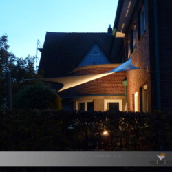 Sonnensegel mit Lichtstrahler Saisonsegel mit Illumination in Soltau