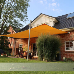 Groß und doch leicht in der Optik Trotz beeindruckender Größe sind Sonnensegel wie dieses Markisen-Segel leicht in der Optik