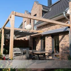 Eingfahrenes Raff-Sonnesegel Und so sieht das Raffsegel im eingefahrenen Zustand aus