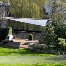 Sonnensegel an Alsterlauf Motorisches Sonnensegel am Alsterlauf Hamburg