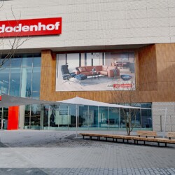 Sonnen- und Wetterschutzsegel am Möbelhaus Sonnen- und Wetterschutzsegel bei Dodenhof in Posthausen