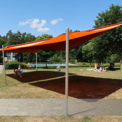 Sonnensegel in Freibad Waldbad-Alt-Garge motorische Sonnensegel