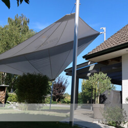 Wintergartenbeschattung mit Sonnensegel Automatische rollbares Sonnensegel als Wintergartenbeschattung