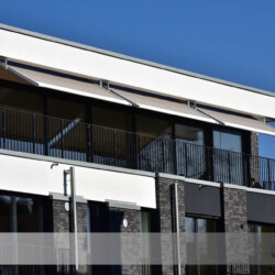 Beschattung für Fenster-Fassade und Dachterrasse Beschattung einer Fensterfassade und von Balkonen/Dachterrassen mit VDH-Schwebemarkisen
